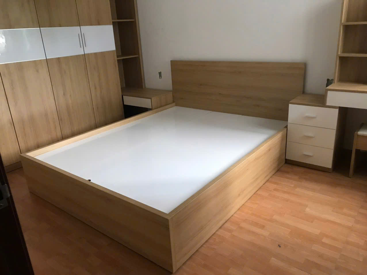 Bộ giường tủ cao cấp BGT217